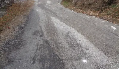 Oprez zbog mokrih puteva i poledice