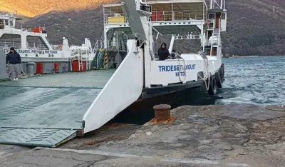 трајект Тридесети август