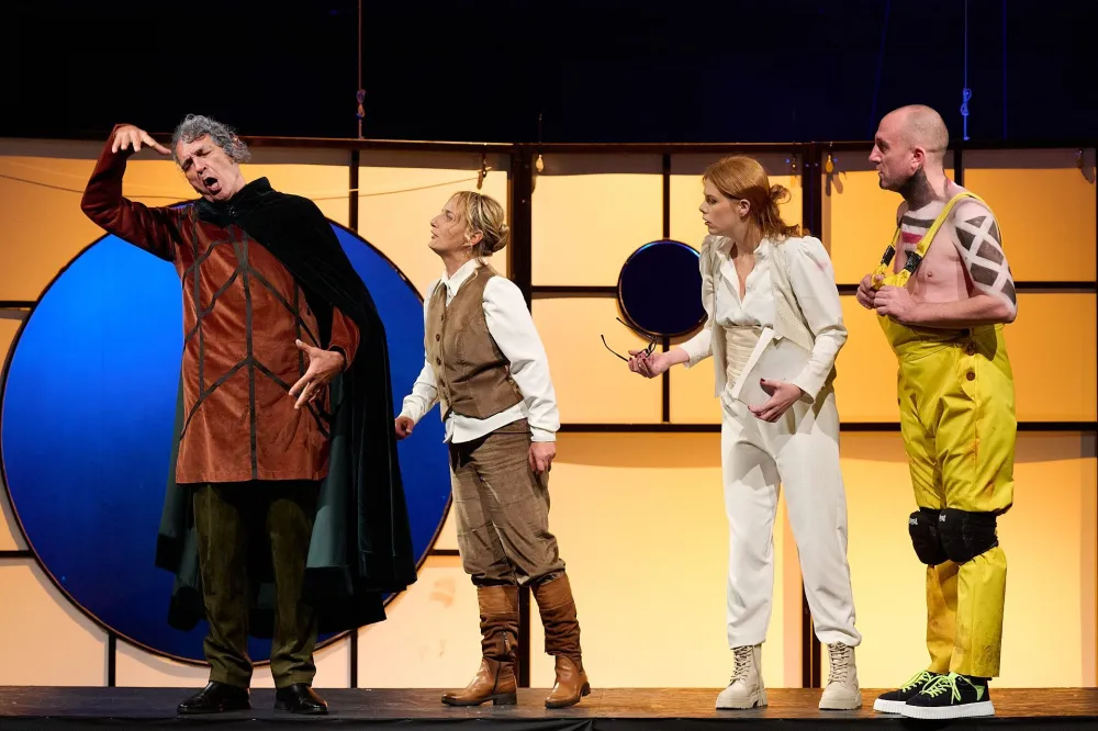 Плакат представе "20.000 миља под морем" (ФОТО: ДУШКО МИЉАНИЋ)