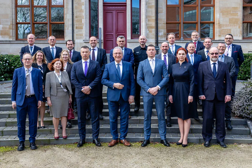 Adžić: Uz podr&scaron;ku međunarodnih partnera do boljih rezultata u borbi protiv kriminala