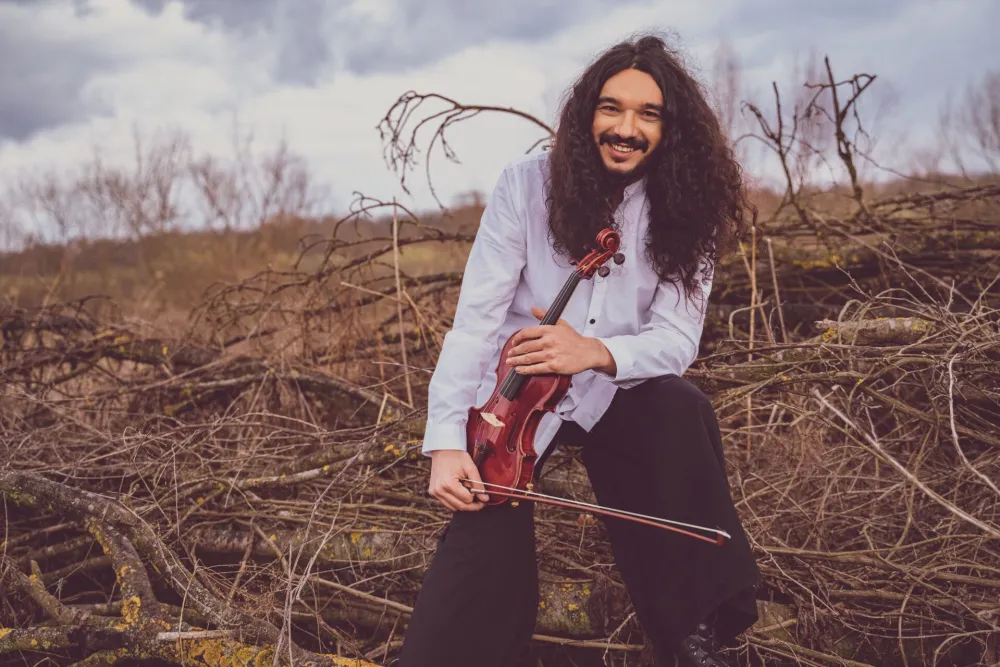 Put oko svijeta uz tradicionalne melodije