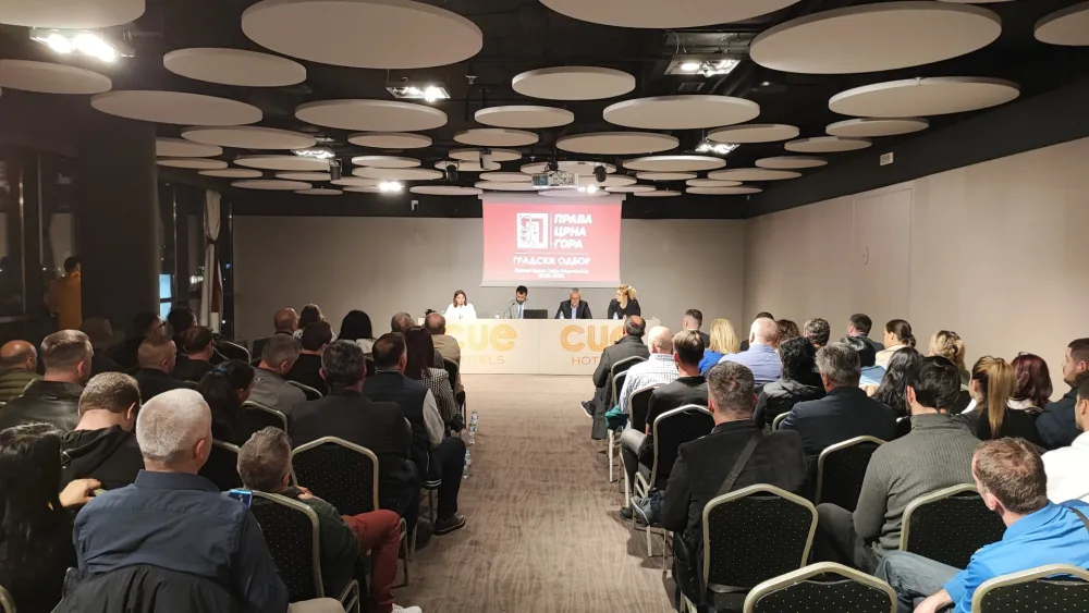 "Prava Crna Gora": Glasajući Milatovića dovr&scaron;avamo ono za &scaron;ta smo se borili decenijama