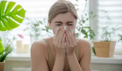 Ilustracija<br>Zadržavanje kijanja, kijanje, prehlada