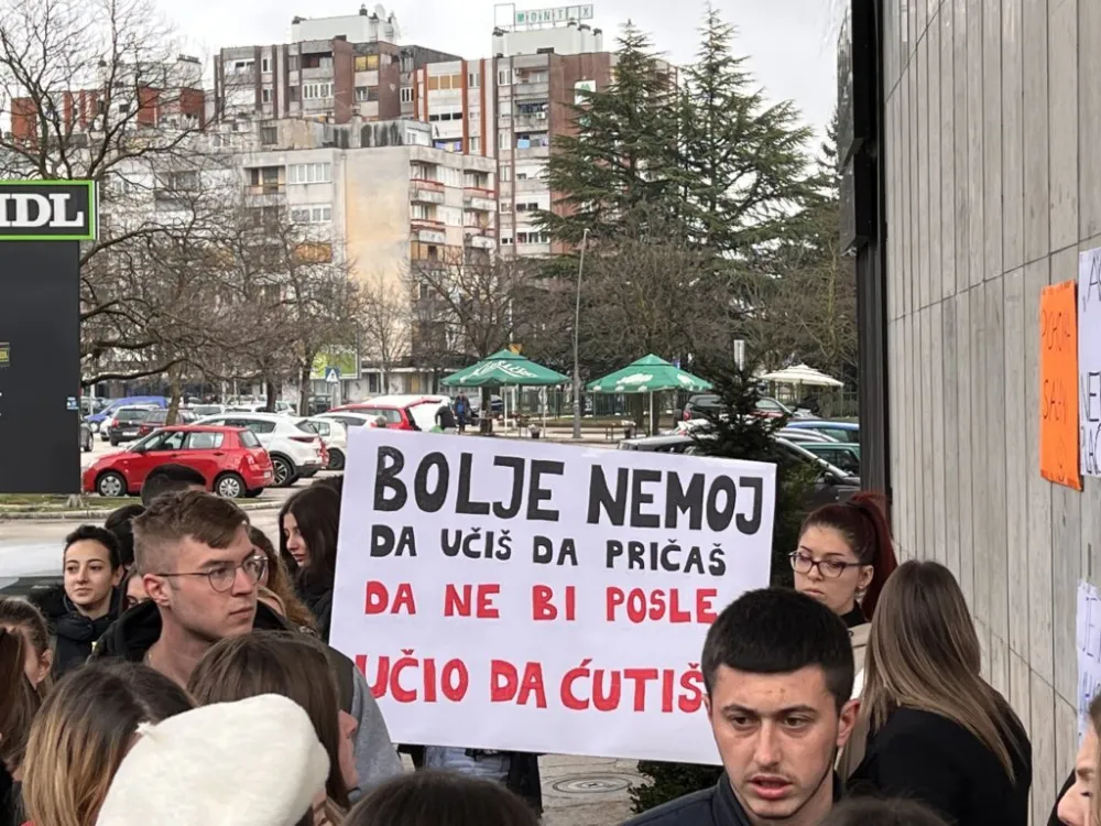 Протест студената у Никшићу (архивски снимак)