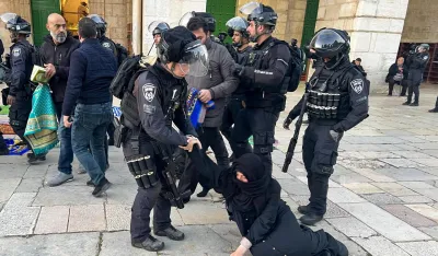 Brutalni napad izraelskih okupacionih vojnika