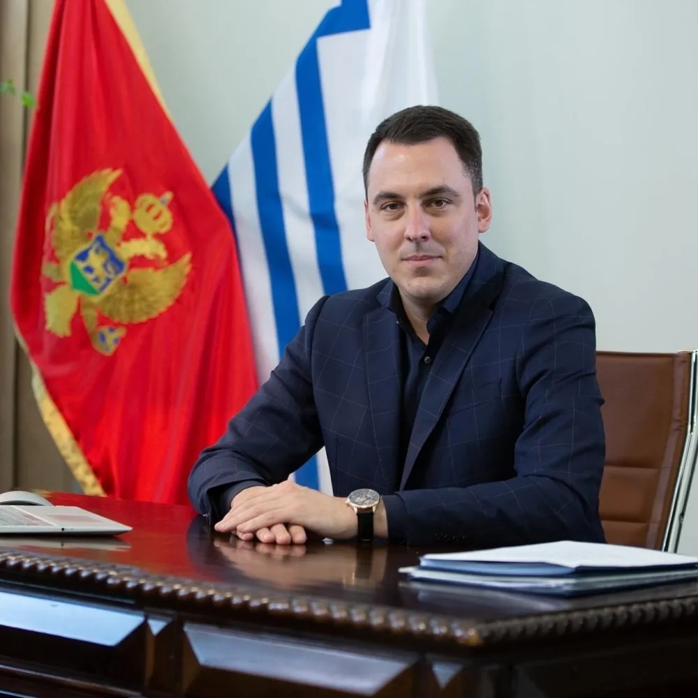 Ivan Vuković priјavio prihode i imovinu za pro&scaron;lu godinu: Od funkciјe gradonačelnika 18,8 hiljada