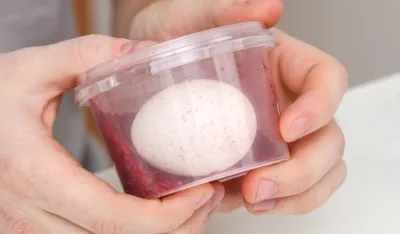 Da li ste probali da usk&scaron;rnja jaja ofarbate pirinčem?