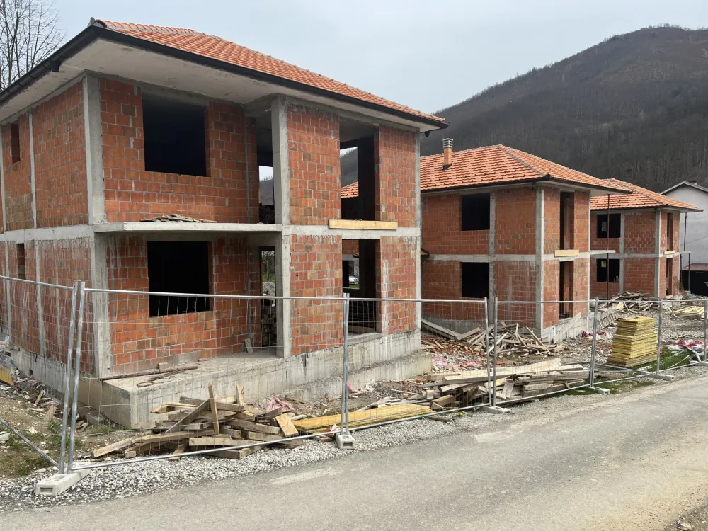 Bjelopoljski penzioneri vјeruјu da će Fond PIO pomoći da se zgrade zavr&scaron;e