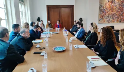 Sastanak ministarke Vlaović sa direktorima Kraljevskog pozori&scaron;ta Zetski dom, Crnogorskog narodnog pozori&scaron;ta i Muzičkog centra, predstavnicima Glavnog grada i Op&scaron;tine Nik&scaron;ić, Sindikata kulture i nezadovoljnim umjetnicima