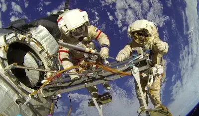 NASA: Satelit Resi pa&scaron;će na Zemlju