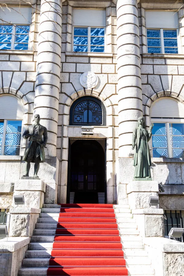 Министарство културе и медија