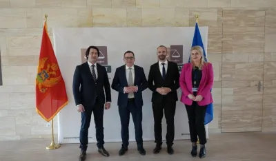 Ministar Kovač u Hagu