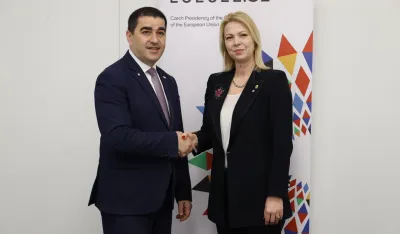 Đurović i &Scaron;alvo Papua&scaron;vilij