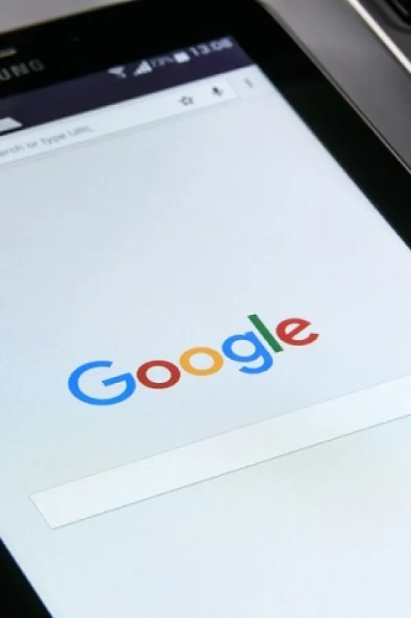 Остајемо без Јутјуб-а и Gogle maps-a на телефону