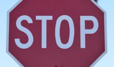 Unsplash, ilustracija, stop znak