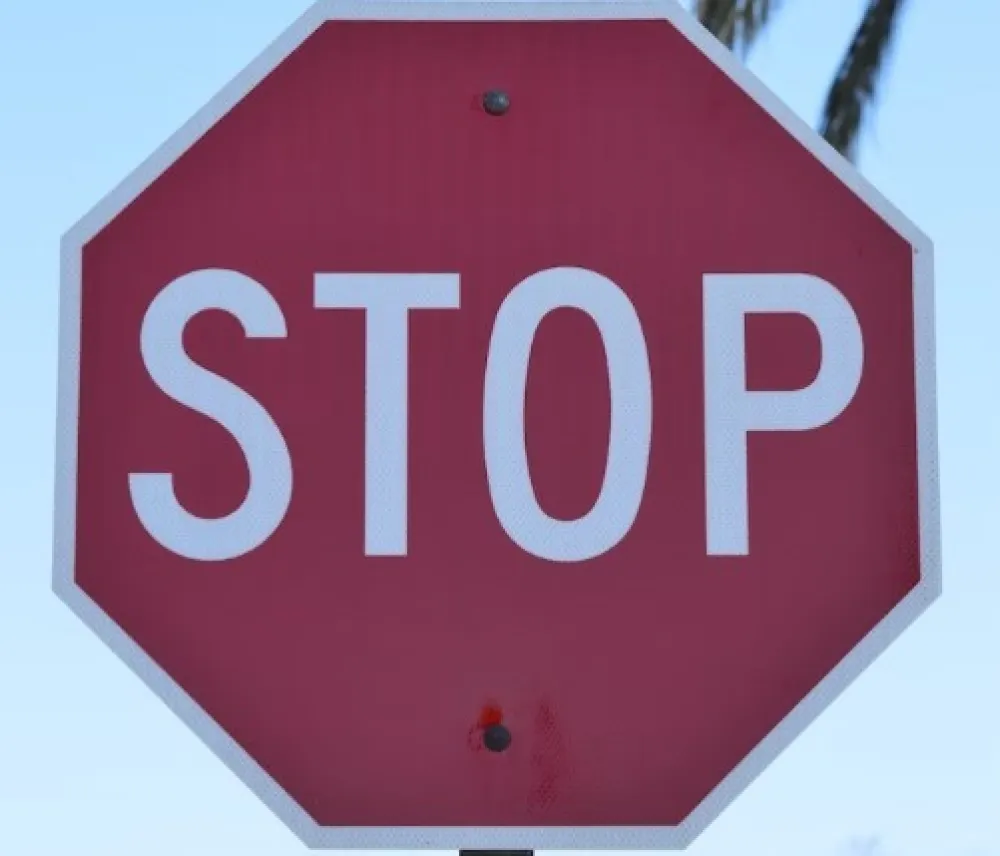 Unsplash, ilustracija, stop znak