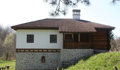 Реплика куће Ненадовића у Бранковини (ФОТО: ВИКИПЕДИЈА)