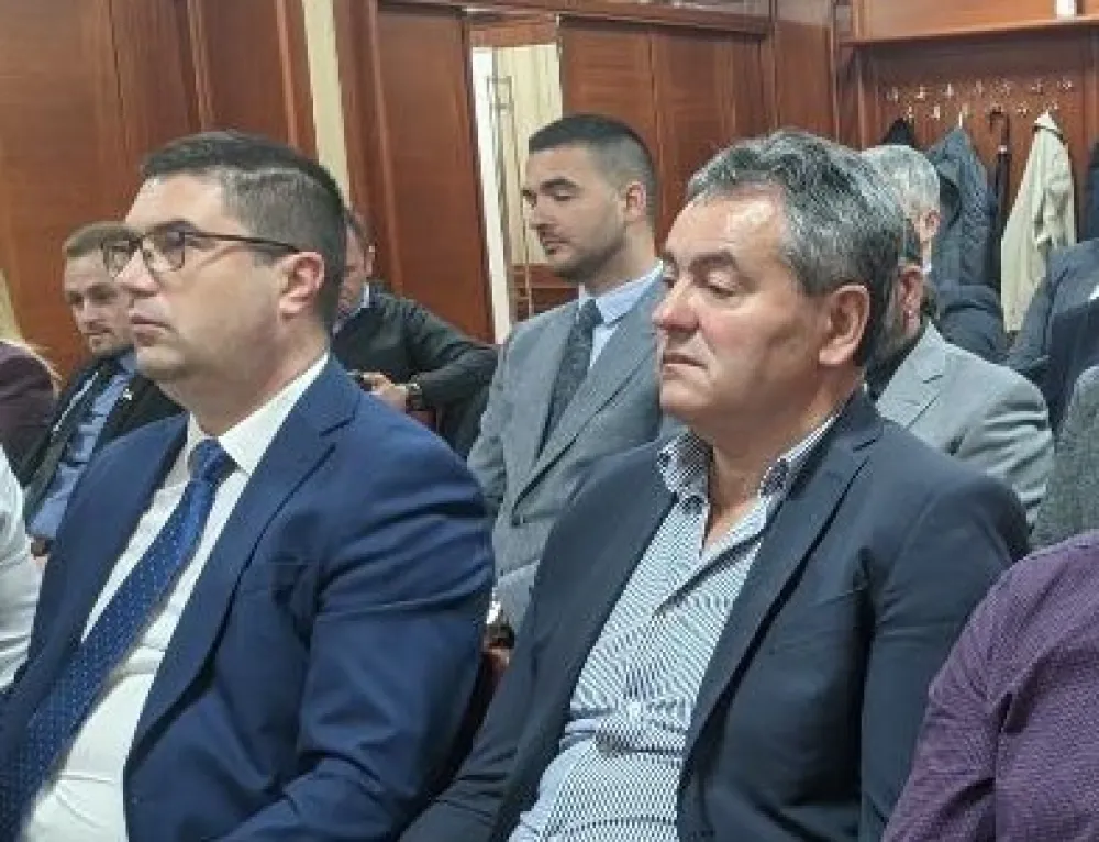 Никола Ровчанин и Миодраг Лекић на сједници СО Пљевља