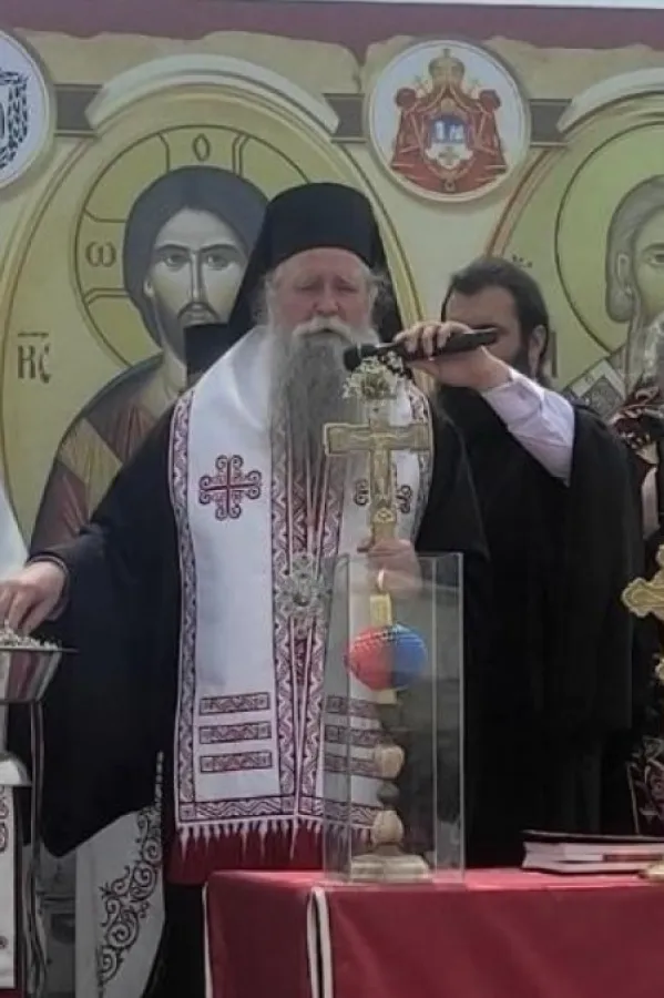 (FOTO/VIDEO) Mitropolit Joanikije blagosiljao početak radova na izgradnji Pravoslavne gimnazije