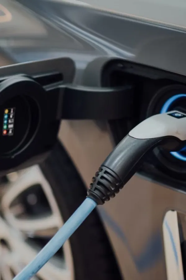 Električni automobil