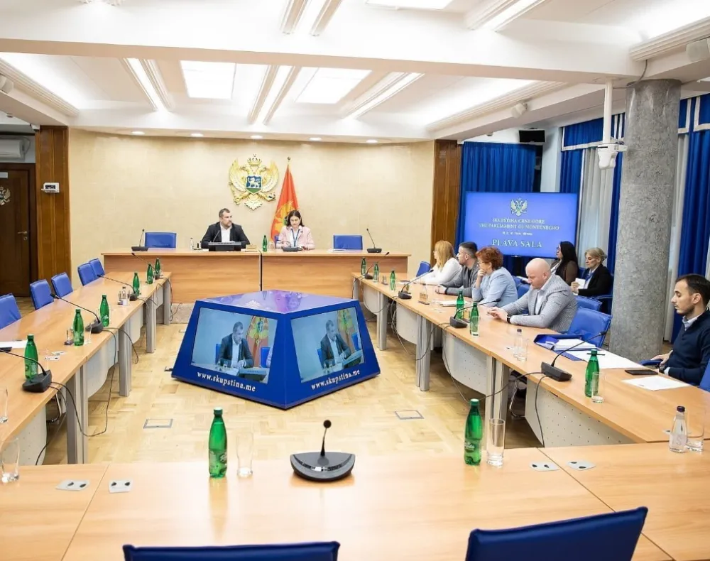 ADMINISTRATIVNI ODBOR