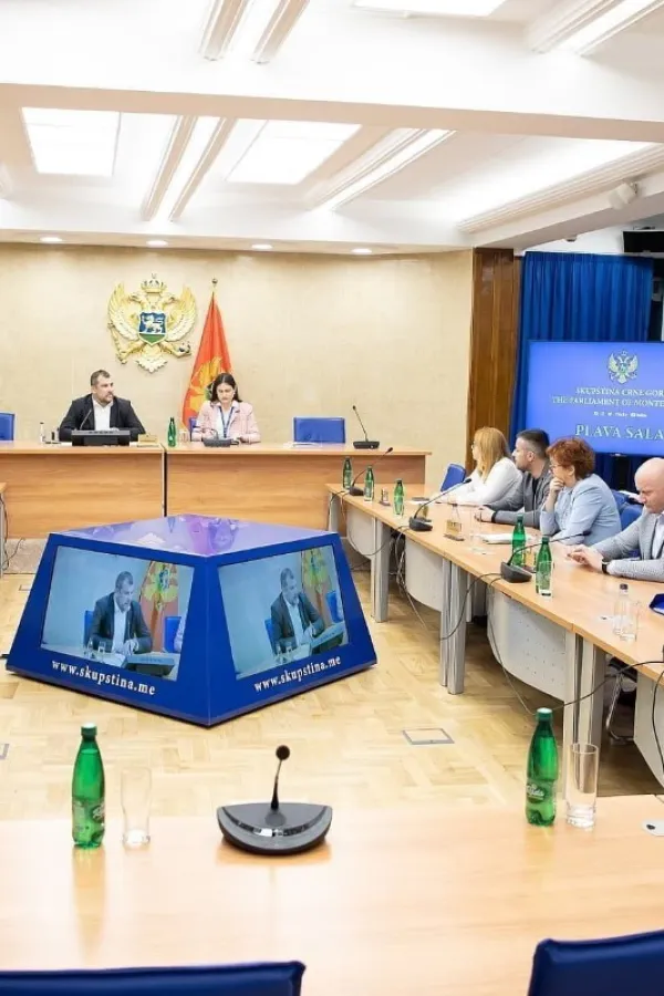 ADMINISTRATIVNI ODBOR