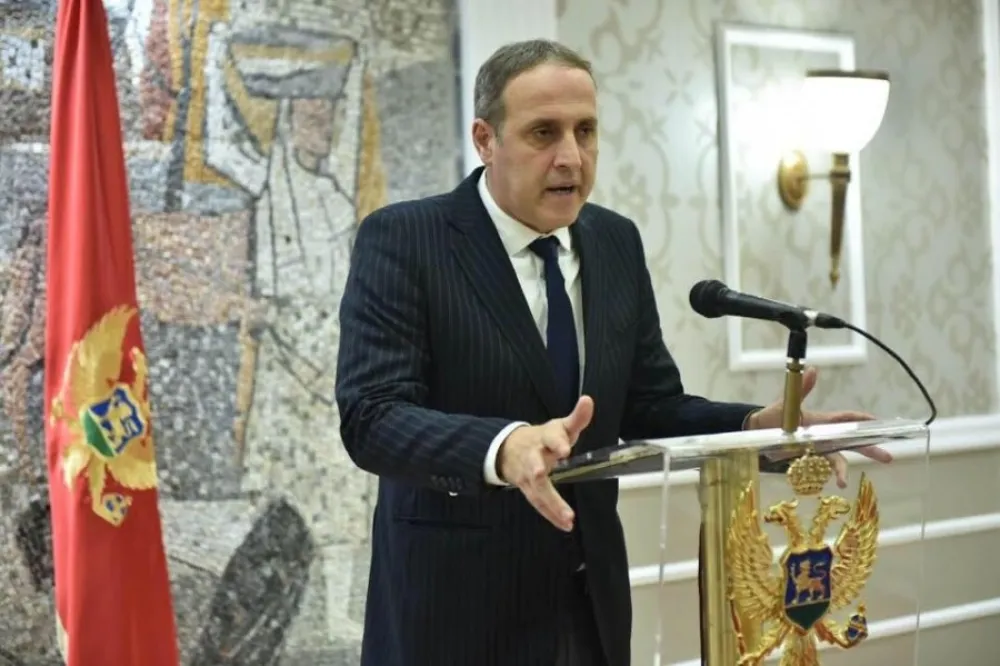 Андрија Поповић (ЛП)