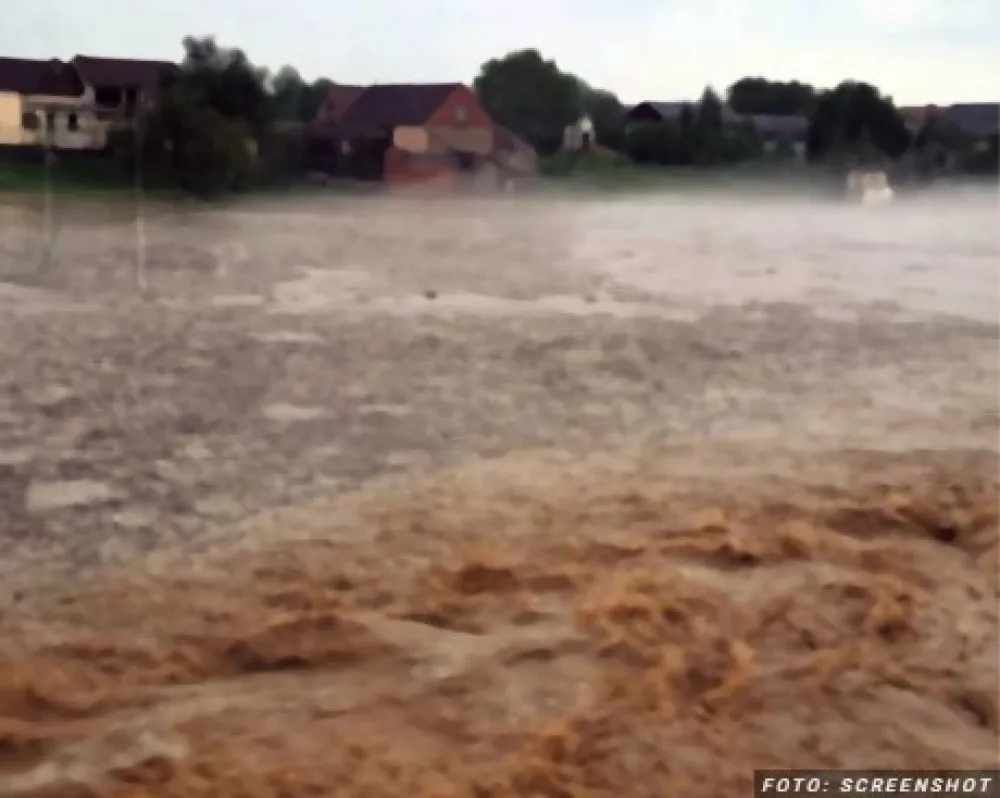 (FOTO) Jako nevrijeme pogodilo Hrvatsku