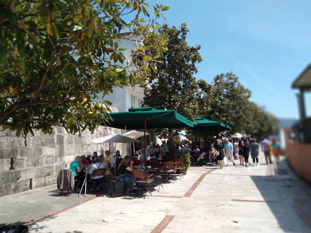 Herceg Novi u predsezoni raskopan sa brojnim poskupljenjima: Ciјene da prate nivo usluge i nisku platežnu moć