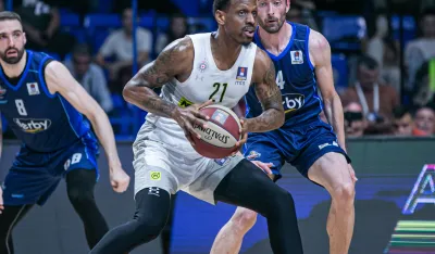 Naneli junak "crno-belih"