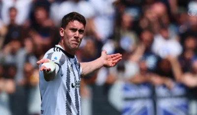 Navijači Atalante vrijeđali Vlahovića