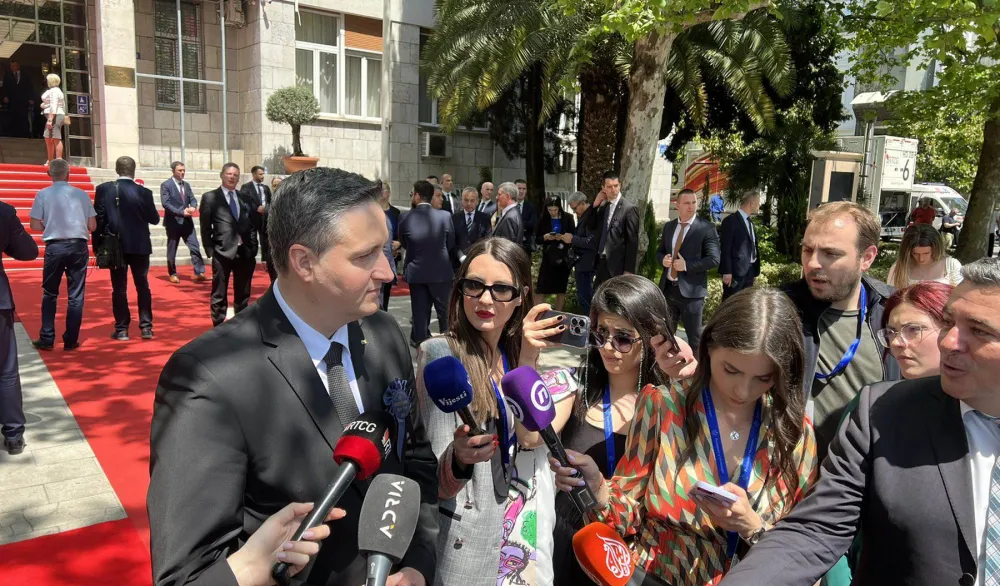 Denis Većirović
