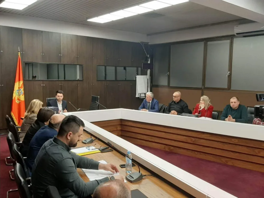Sa sjednice DIK-a