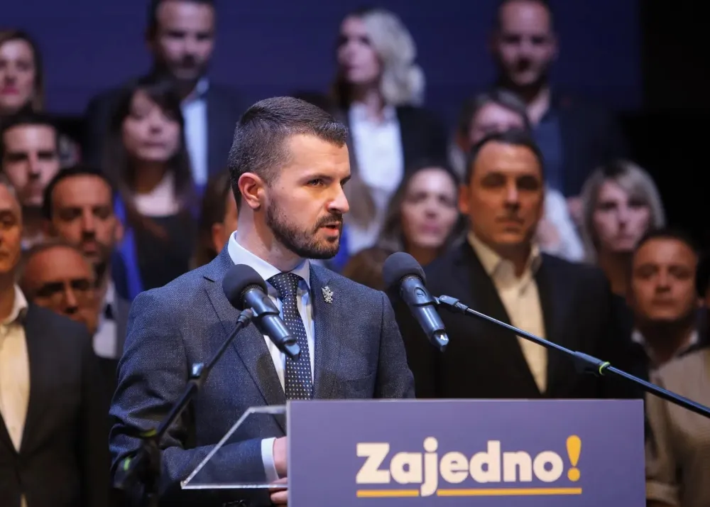 Borančić: Abazović i Vlada nastavljaju da manipuli&scaron;u i varaju građane