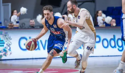 Budućnost Voli brani tron