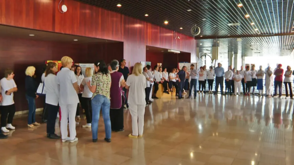  Institut protest-sektora-ugostiteljstva