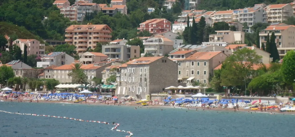 Скупо љетовање у Петровцу