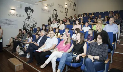festival djecije knjizevnosti, upadaj u bajku