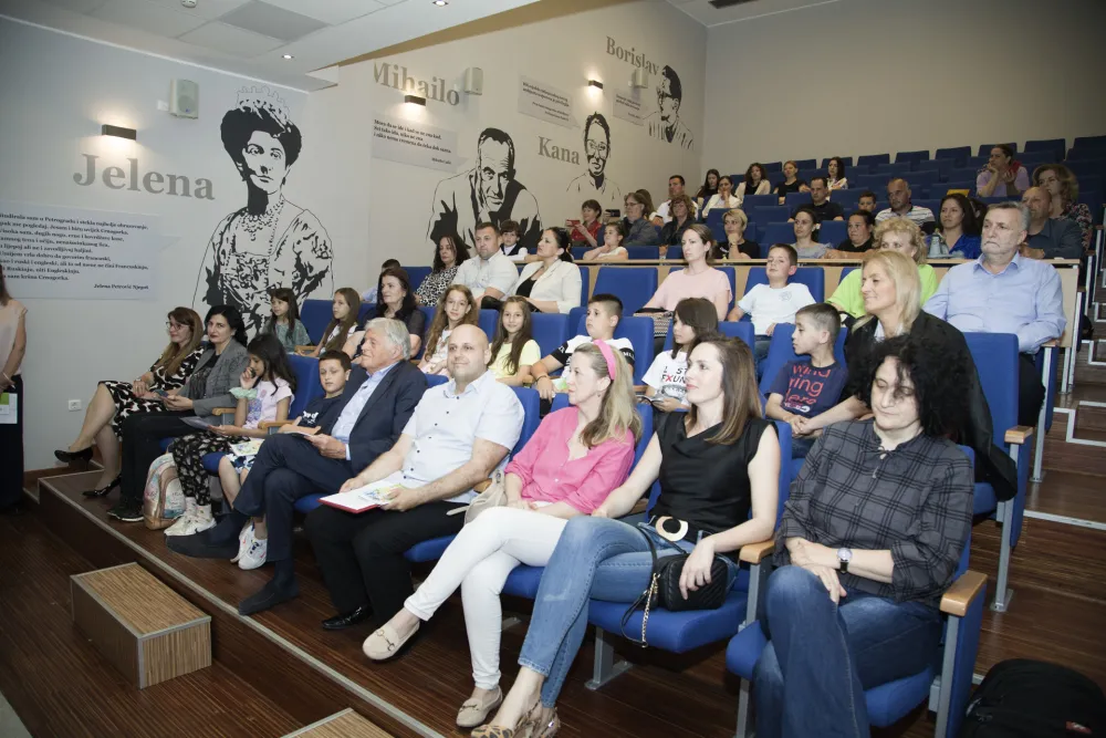 festival djecije knjizevnosti, upadaj u bajku