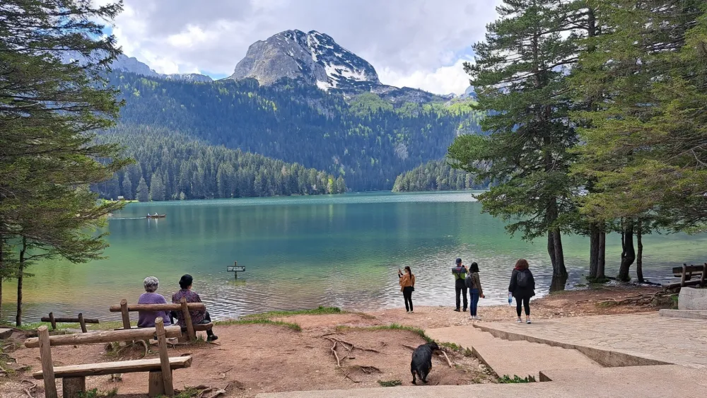 Turistička sezona na Žabljaku počela raniјe, a radne snage fali