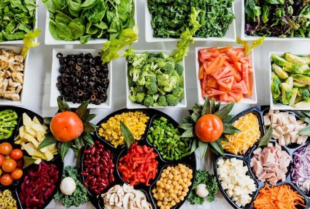 Velika Britanija planira da obaveže trgovce da ograniče cijene hrane