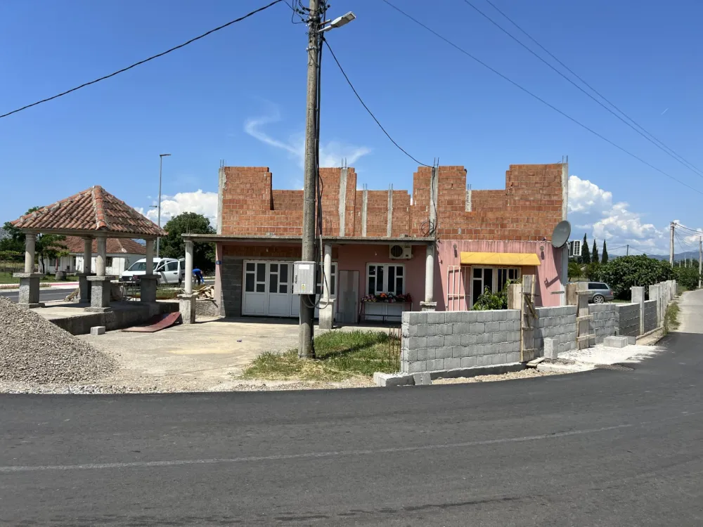 U Zeti u zoni bez kanalizaciјe komunaliјe 60 eura