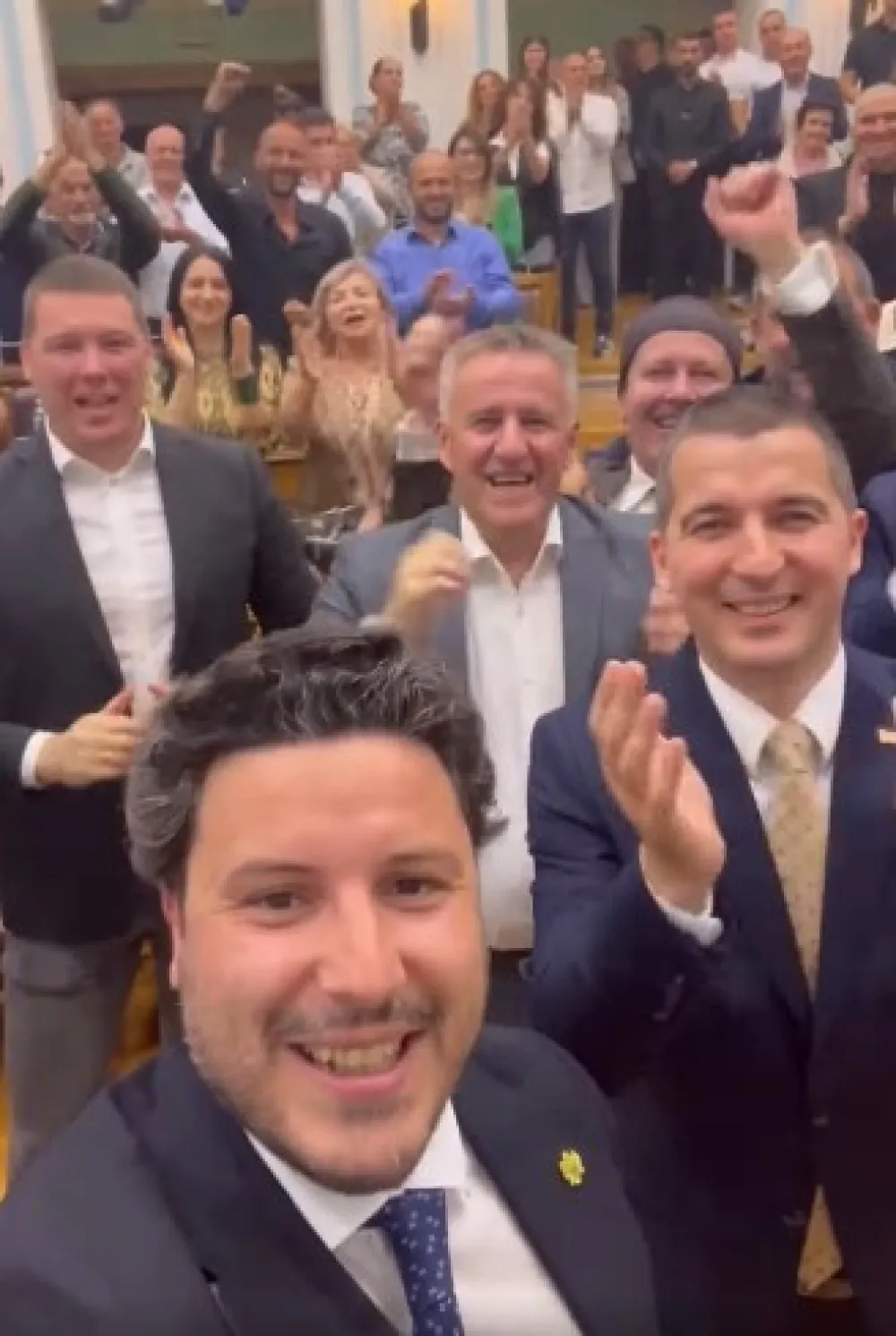 (VIDEO) Abazović: Sa hrabrim ljudima do evropske, građanske i ekolo&scaron;ke Crne Gore