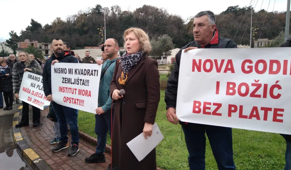 Protest radnika Instituta Igalo