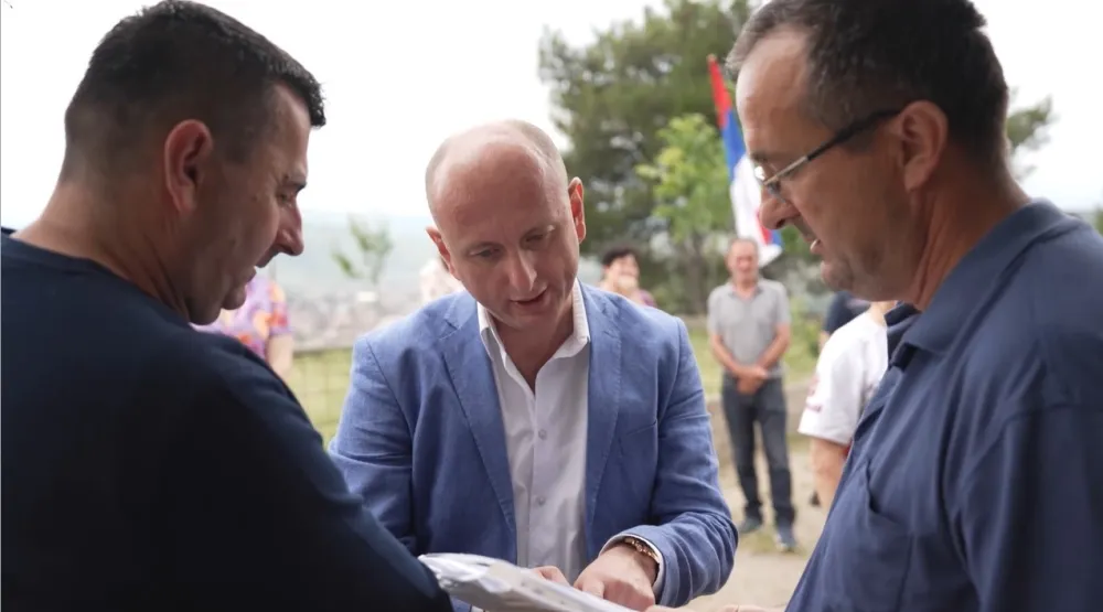Milan Knežević posjetio mje&scaron;tane Malog brda