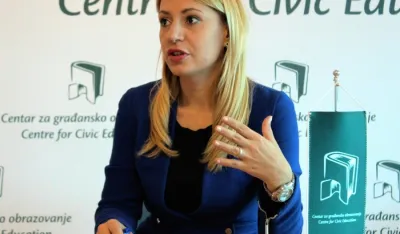 Ана Ненезић