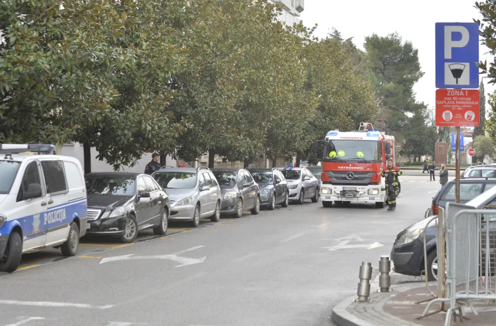 Dojava o podmetnutoj bombi u visi sud, bomba u visem sudu, podmetnuta bomba, visi sud evakuacija zbog bombe