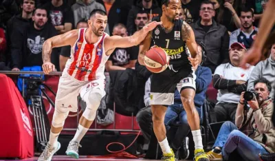 Sa meča Zvezda - Partizan