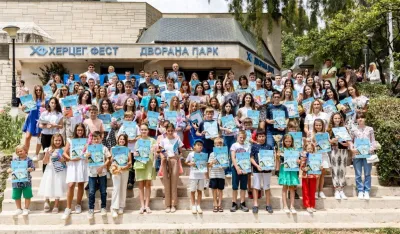 Op&scaron;tina Herceg Novi uručila &bdquo;Luče&rdquo; i priznanja naјboljim učenicima: Nagrađeno 107 osnovaca i srednjo&scaron;kolaca
