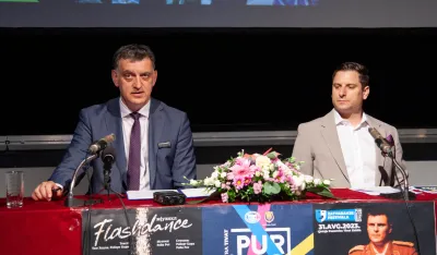 УЧЕСНИЦИ ПРЕСА